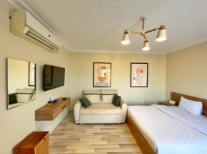 Settle Inn Sodic Eastown Studio